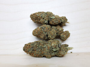 Top 6 Weed Strains in Canada 2021, BuyWeed247