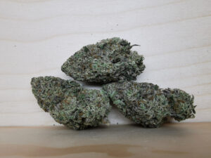 Best Indica Weed Strains in Canada 2021, BuyWeed247