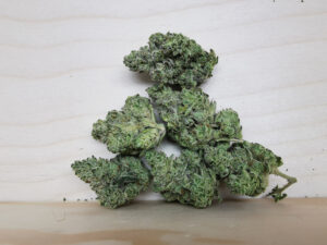 Best Indica Weed Strains in Canada 2021, BuyWeed247