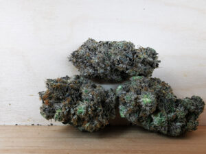 Best Sativa Weed Strains in Canada 2021, BuyWeed247