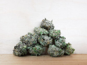 Best Indica Weed Strains in Canada 2021, BuyWeed247