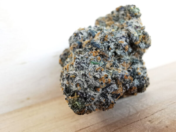 Green Valley's AAAA+ Bubblegum Gelato - Image 4