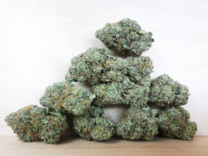 Best Indica Weed Strains in Canada 2021, BuyWeed247