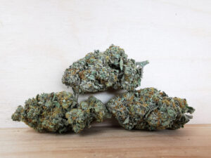 Best Indica Weed Strains in Canada 2021, BuyWeed247
