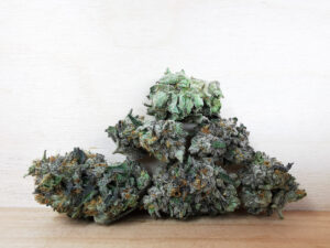 Top 6 Weed Strains in Canada 2021, BuyWeed247