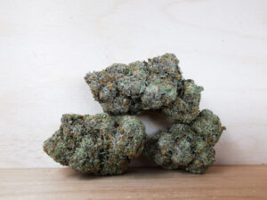 Best Indica Weed Strains in Canada 2021, BuyWeed247