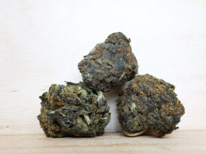 Best Indica Weed Strains in Canada 2021, BuyWeed247