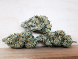 Best Indica Weed Strains in Canada 2021, BuyWeed247