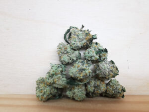 Best Indica Weed Strains in Canada 2021, BuyWeed247