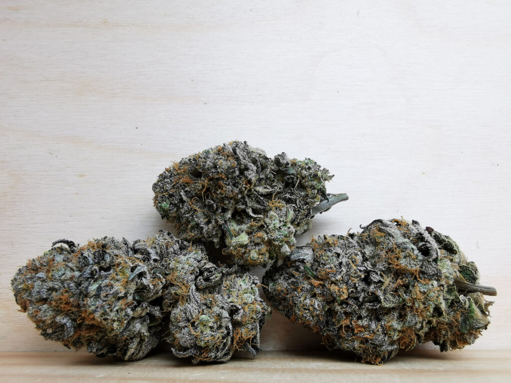 Buy Edibles Online Nanaimo, BuyWeed247