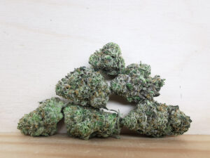 Best Indica Weed Strains in Canada 2021, BuyWeed247