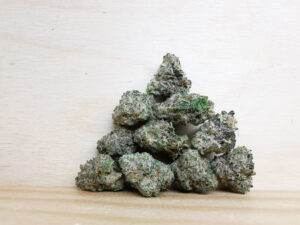 Best Sativa Weed Strains in Canada 2021, BuyWeed247